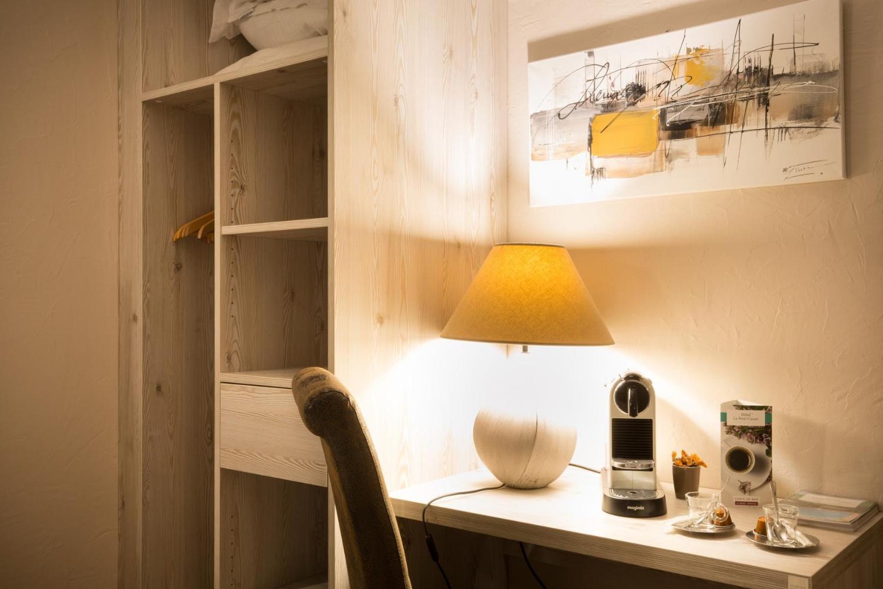 Logis Hotel Le Petit Casset La Boisse Szoba fotó