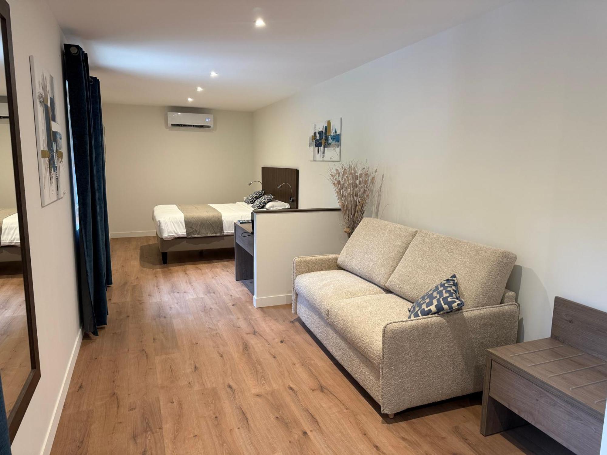 Logis Hotel Le Petit Casset La Boisse Kültér fotó