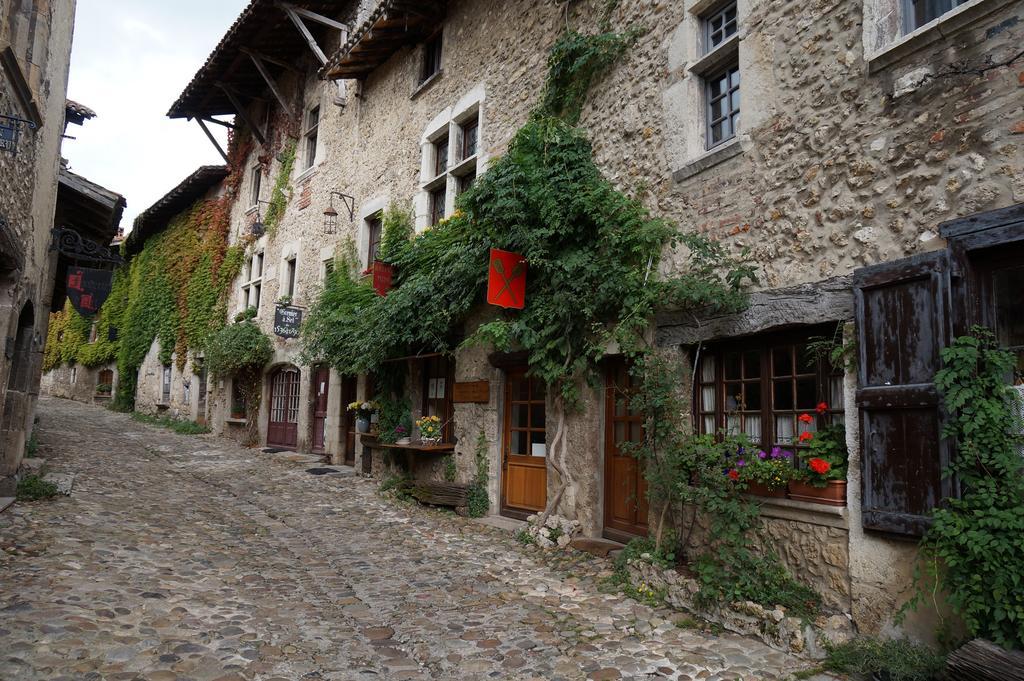 Logis Hotel Le Petit Casset La Boisse Kültér fotó