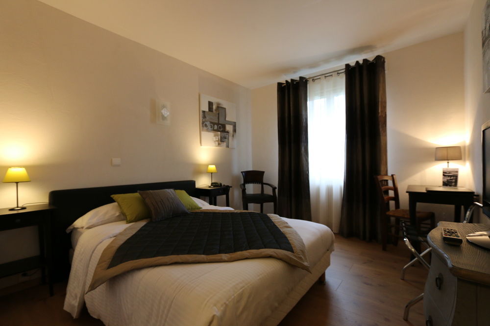 Logis Hotel Le Petit Casset La Boisse Kültér fotó