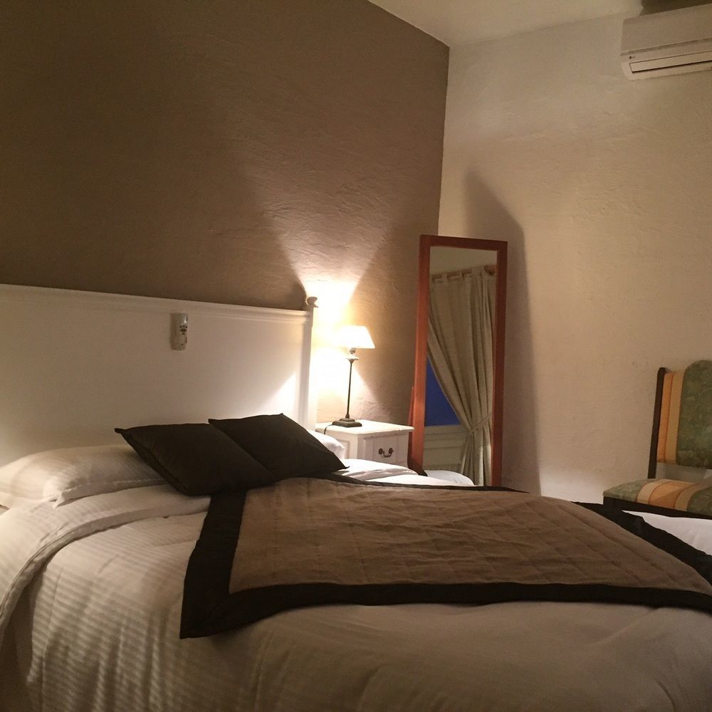 Logis Hotel Le Petit Casset La Boisse Kültér fotó