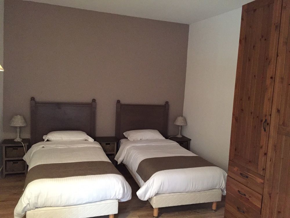 Logis Hotel Le Petit Casset La Boisse Kültér fotó