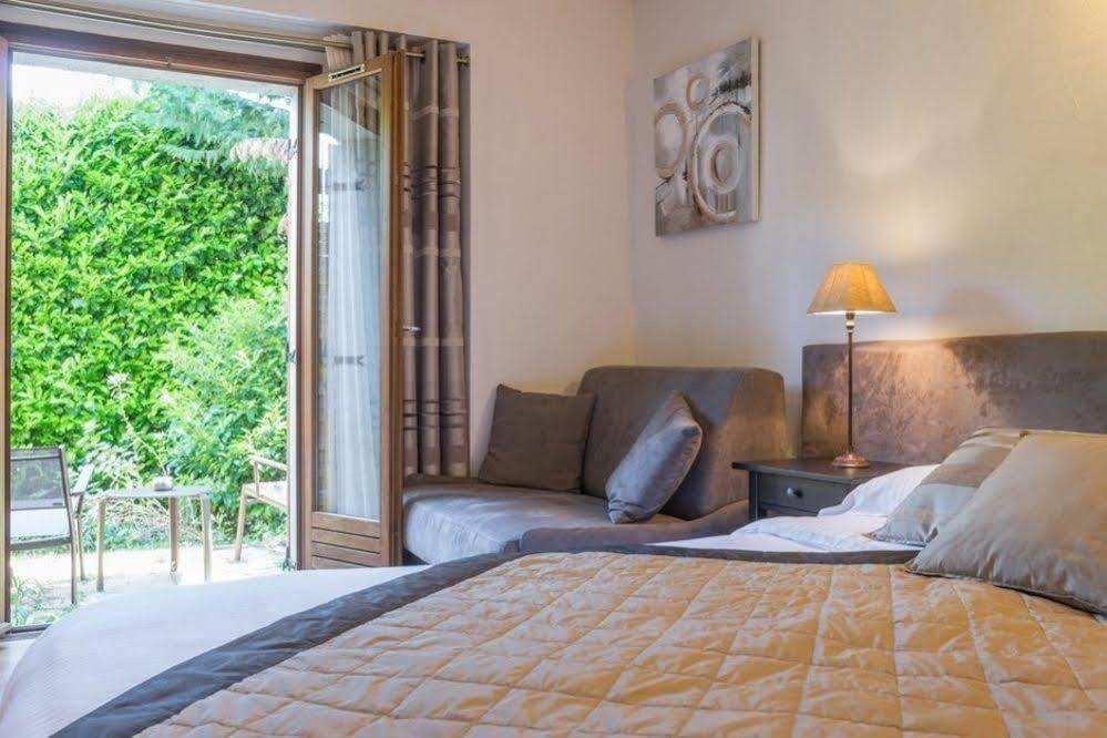 Logis Hotel Le Petit Casset La Boisse Kültér fotó
