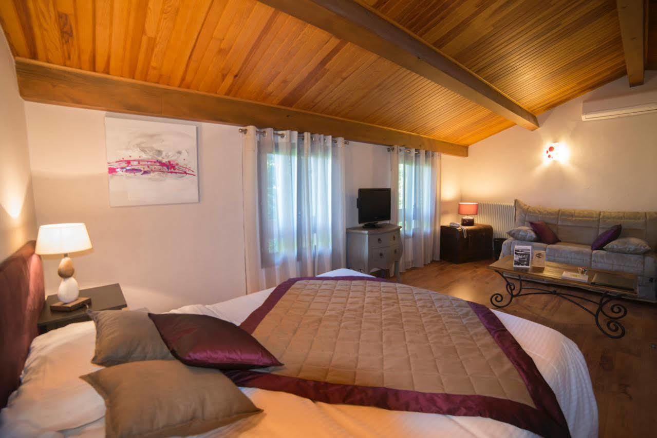 Logis Hotel Le Petit Casset La Boisse Kültér fotó