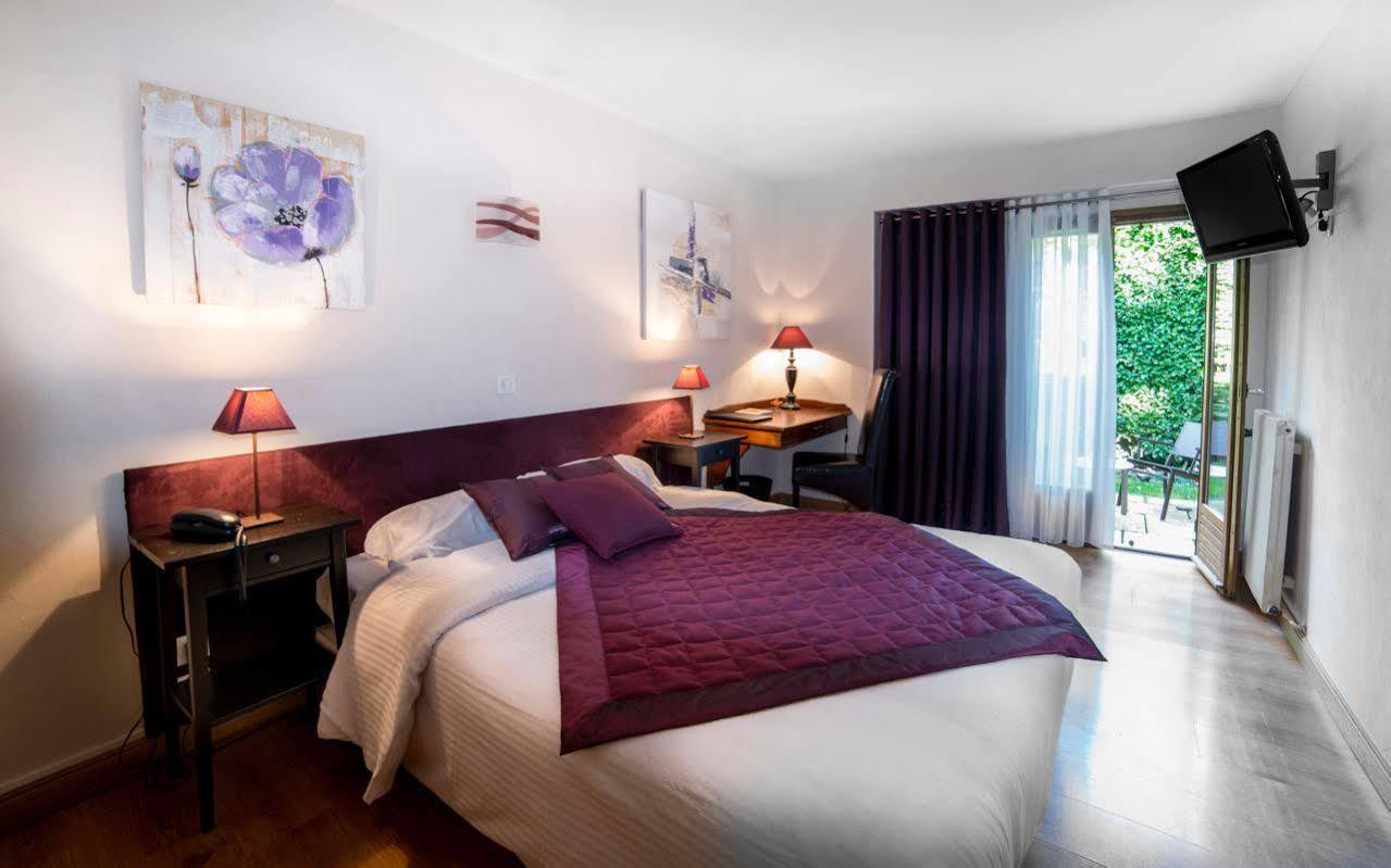 Logis Hotel Le Petit Casset La Boisse Kültér fotó